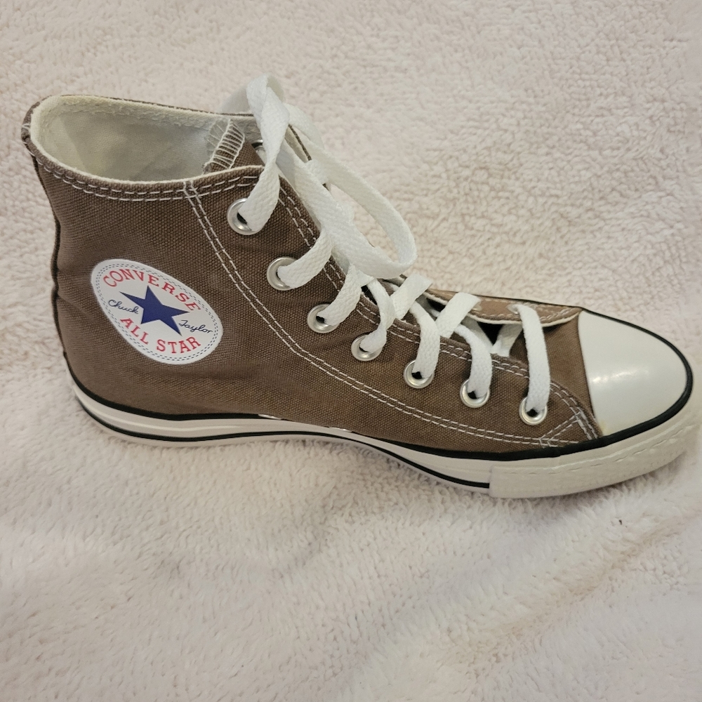 Converse Chunk Taylor All Star Hi Sneaker-Grey